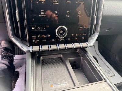 2026 GMC Acadia AWD AT4