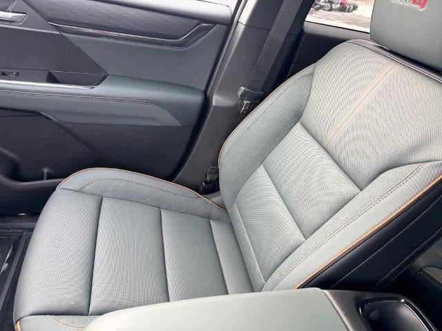 2026 GMC Acadia AWD AT4