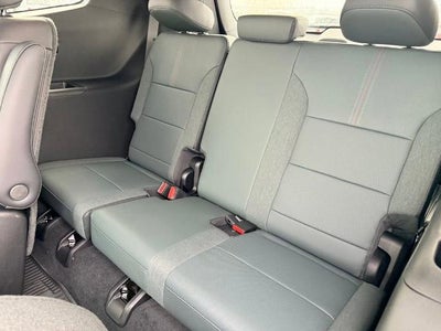 2026 GMC Acadia AWD AT4