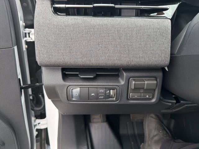 2026 GMC Sierra EV e4WD Crew Cab Standard Range Elevation