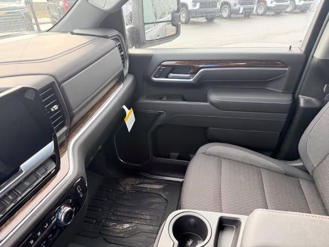 2026 GMC Sierra 2500 HD Crew Cab Standard Box 4-Wheel Drive SLE