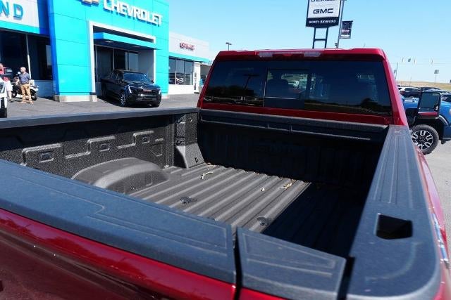 2025 GMC Sierra 2500 HD Crew Cab Standard Box 4-Wheel Drive SLT