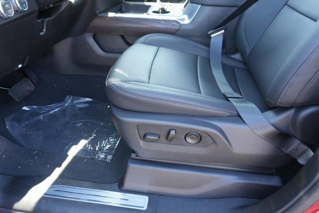 2025 GMC Sierra 2500 HD Crew Cab Standard Box 4-Wheel Drive SLT