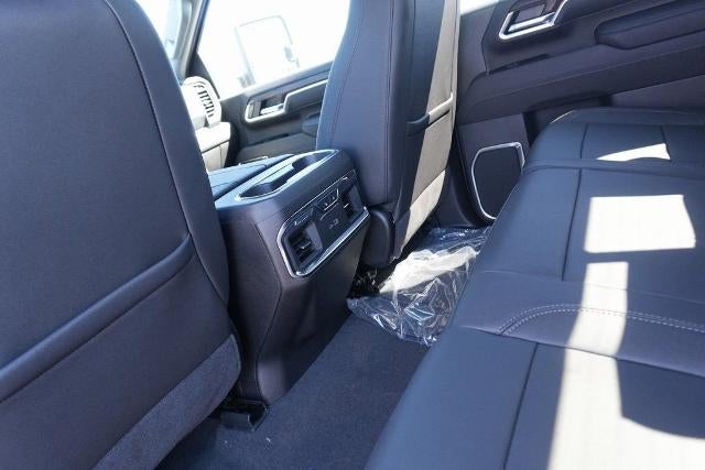 2025 GMC Sierra 2500 HD Crew Cab Standard Box 4-Wheel Drive SLT