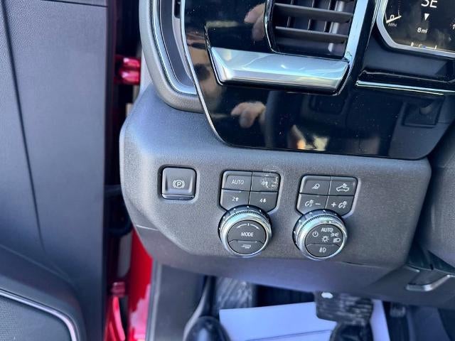 2026 GMC Sierra 3500 HD Crew Cab Standard Box 4-Wheel Drive SLT