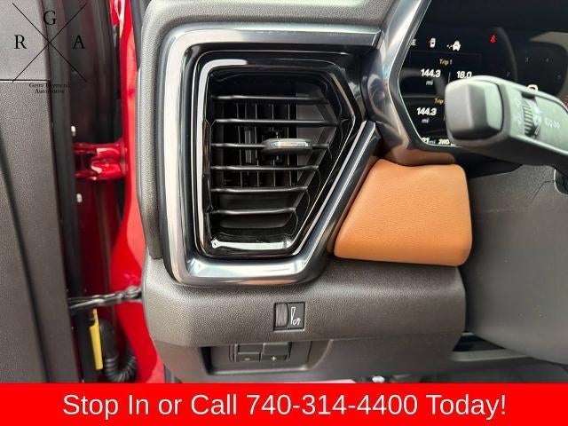 2026 GMC Canyon Crew Cab Short Box 4-Wheel Drive AT4