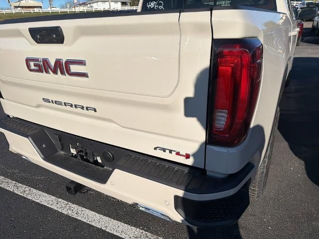 2026 GMC Sierra 1500 Crew Cab Short Box 4-Wheel Drive AT4