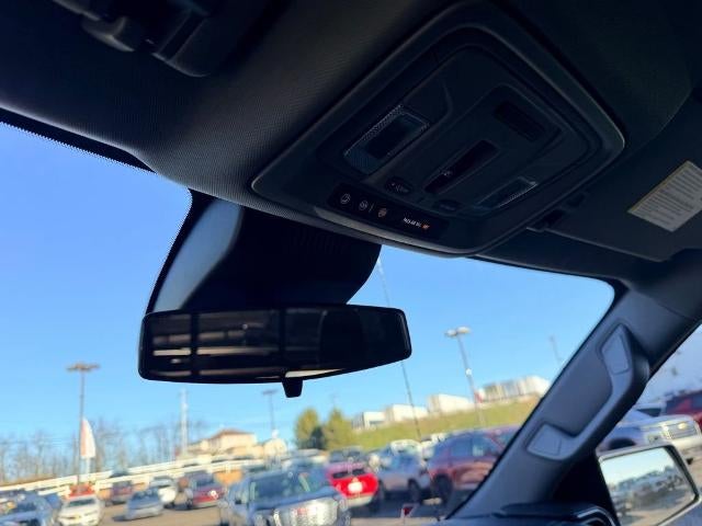 2026 GMC Sierra 1500 Crew Cab Short Box 4-Wheel Drive Elevation 3SB